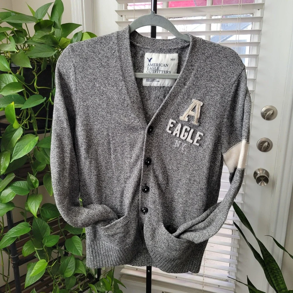 American Eagle Men Gray Cotton Wool Blend Varsity Cardigan Sweater Size M